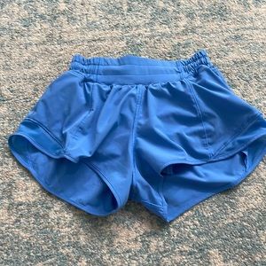 Blue Nile Lululemon Hotty Hot Shorts 2.5” Size 2